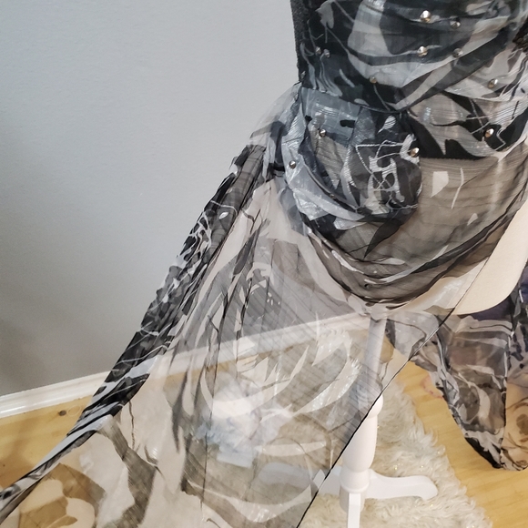 Custom made top with tail - Picture 3 of 6